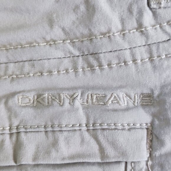 DKNY Jeans bermuda cargo short cream colour women's size 6 - Picture 5 of 15